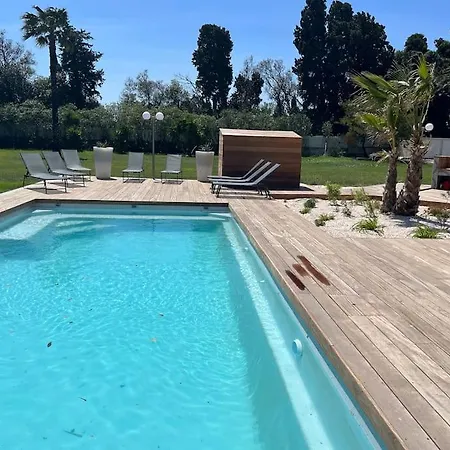 Le Mas Des Catalanes Villa *
