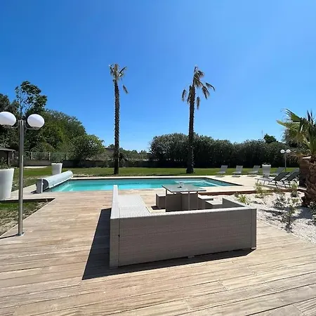 Le Mas Des Catalanes Villa